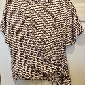 Chic Brown and White Patterned Blouse